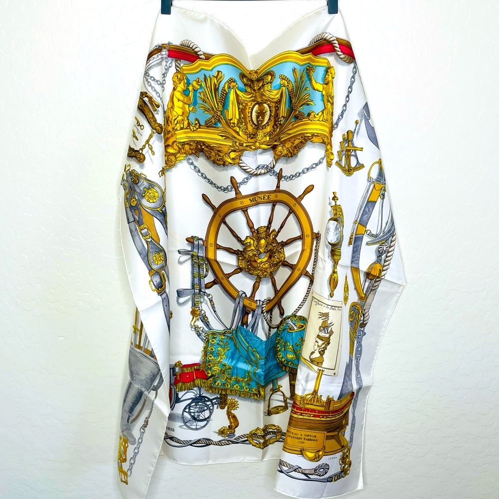 Hermes Musee Silk Scarf Vintage White Silk Carre